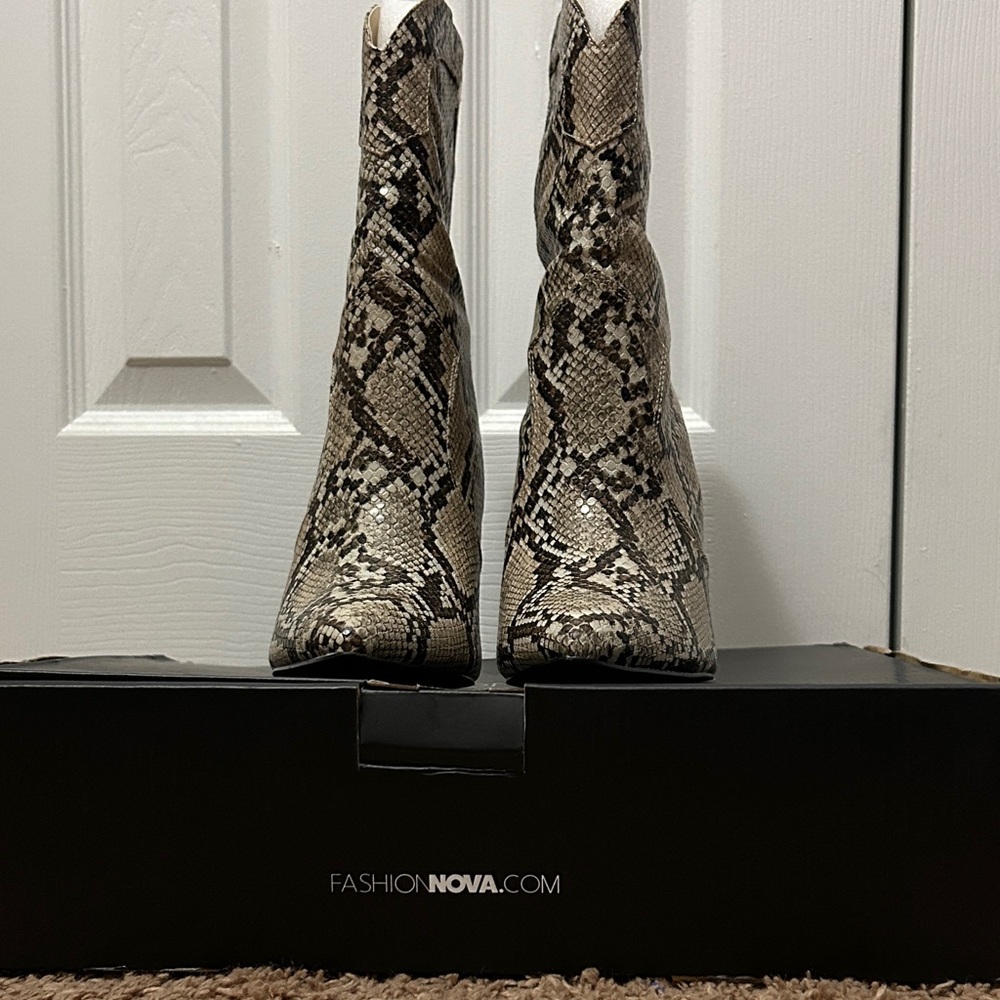 Fashion Nova Snake Print Women's Boots (Never Worn!)